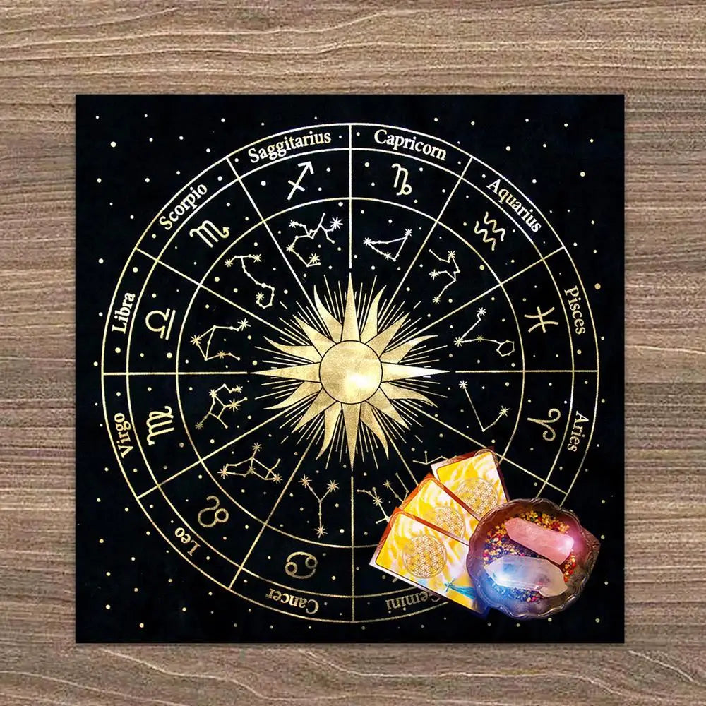 Nappe de Tarot en Velours – Pentagramme doré & Autel de sorcière